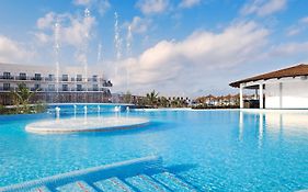 Melia Dunas Beach Resort&Spa